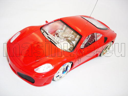 Masinuta cu telecomanda Ferrari F450